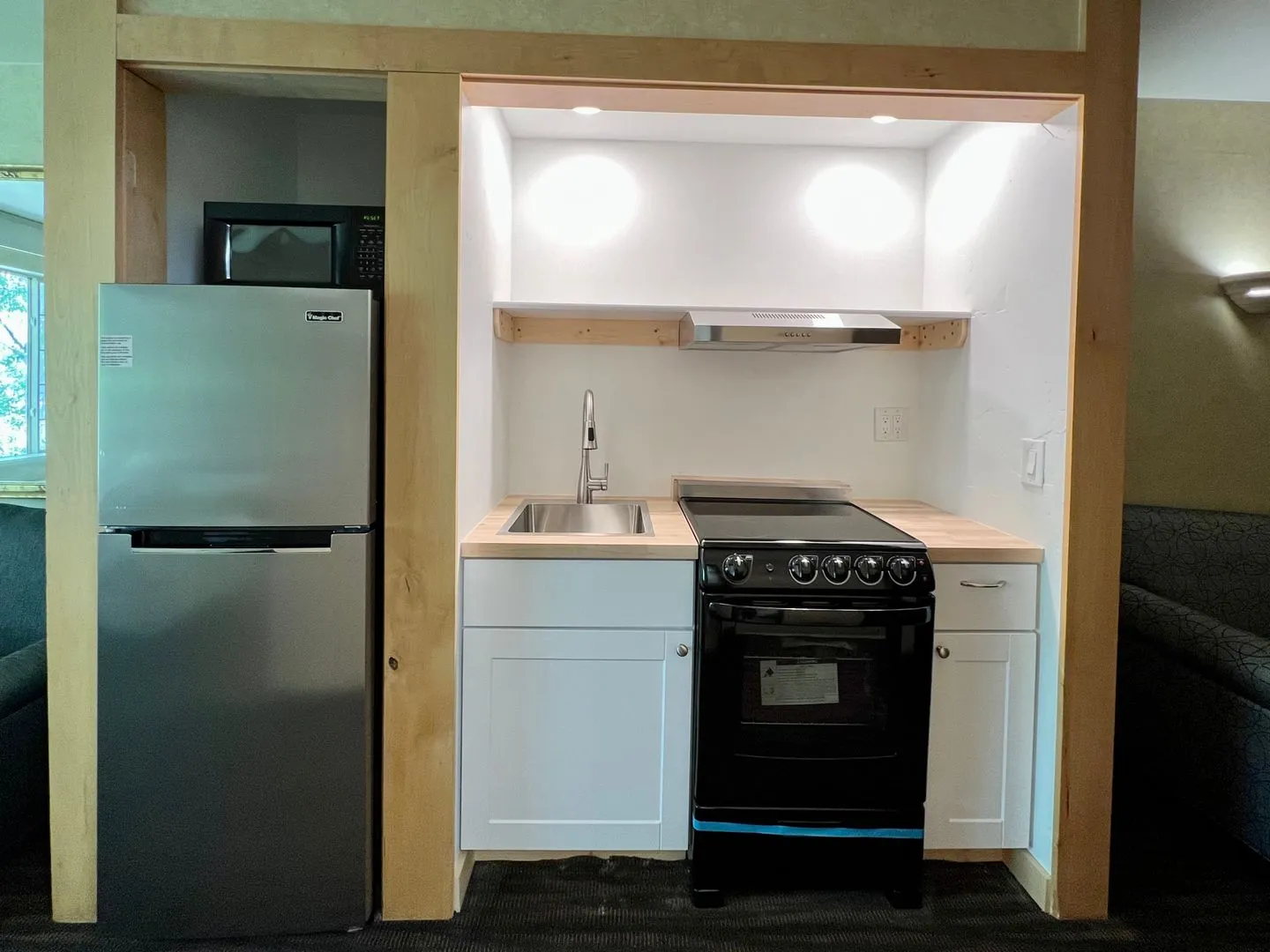 One Bedroom Apartment - One bed, all the benefits. All Utilities & Internet included.